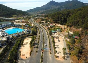 Doanh nghiệp TP HCM có vốn 1.800 tỉ đồng muốn làm đường cao tốc Bảo Lộc - Liên Khương- Ảnh 1.