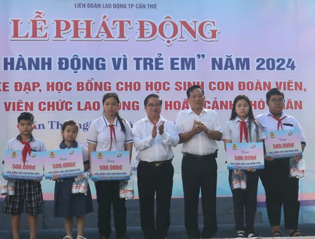 Ngày Quốc tế thiếu nhi, con công nhân ở Cần Thơ đón niềm vui bất ngờ- Ảnh 5.